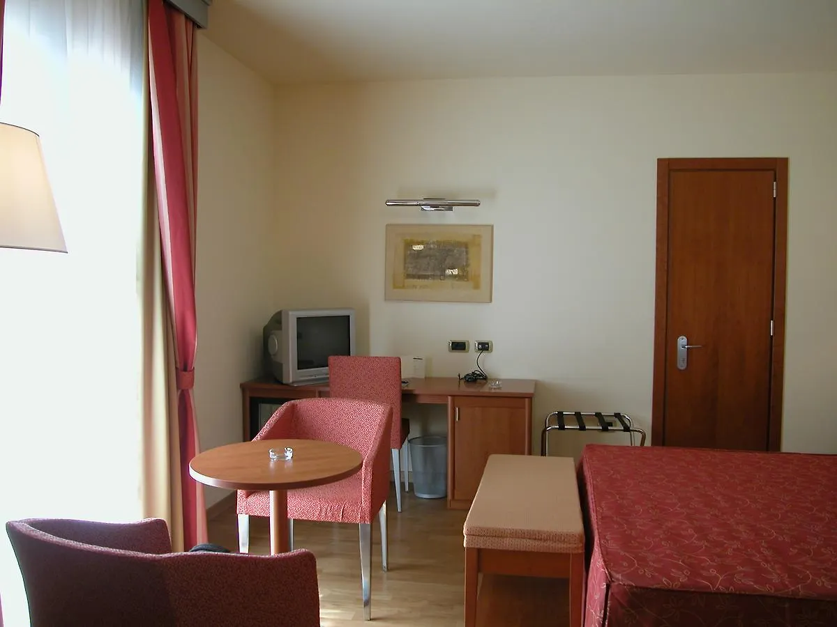 **** Hotel West Florence Campi Bisenzio Italy